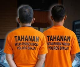 polisi_tangkap_2_pengedar_sabu_di_binjai_barat_barang_bukti_298_gram