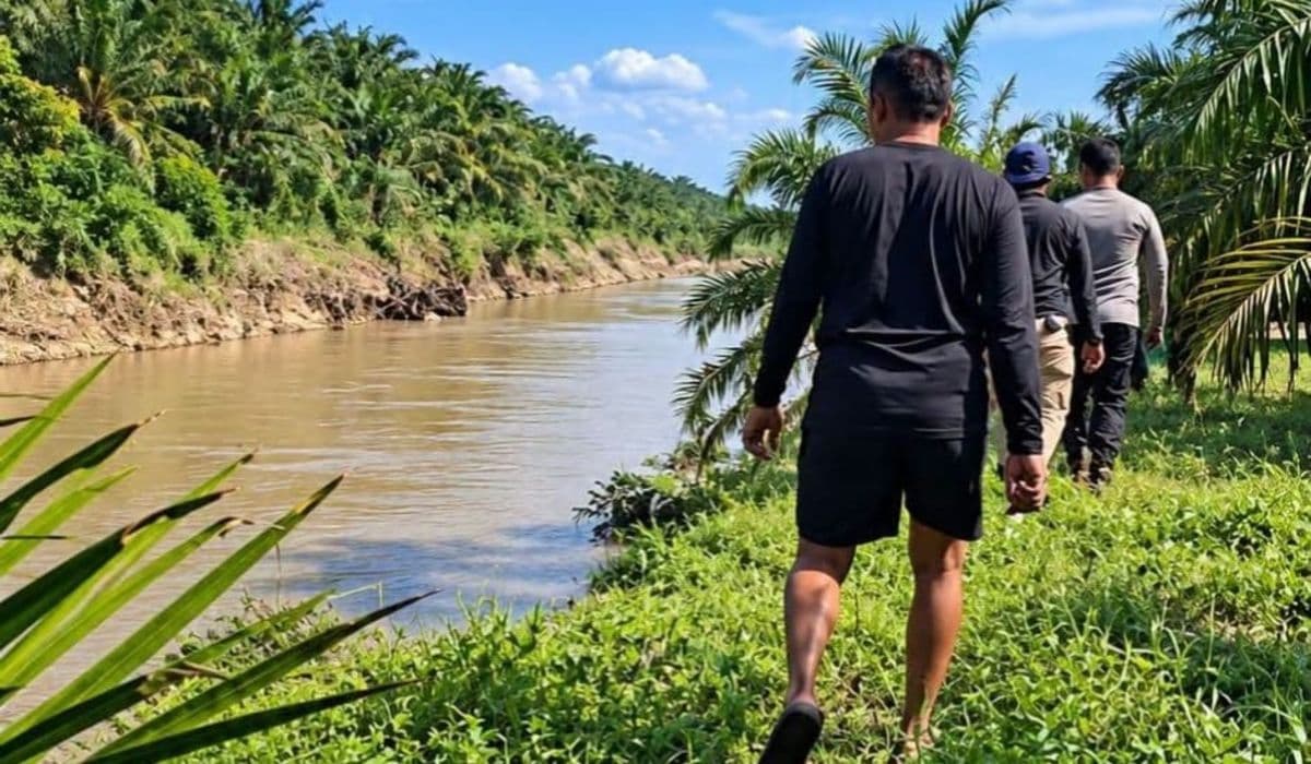 hendak_menyeberang_pemancing_34_tahun_hanyut_di_sungai_ular_