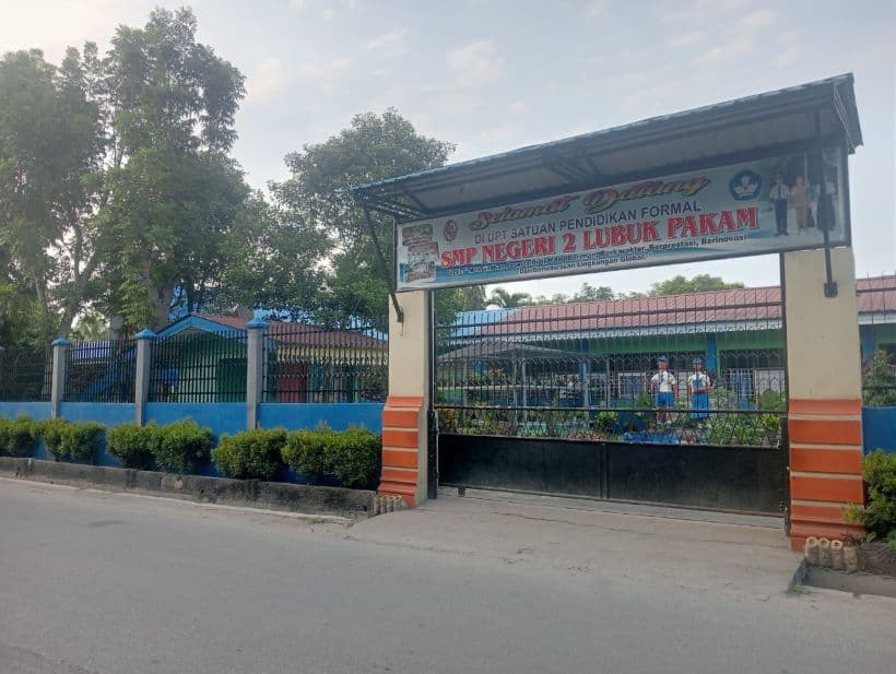 kepala_smp_negeri_2_galang_diduga_jarang_ngantor