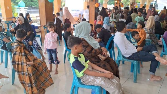 1000_orang_ikuti_sunat_massal_di_masjid_al_musabbihin_tasbi