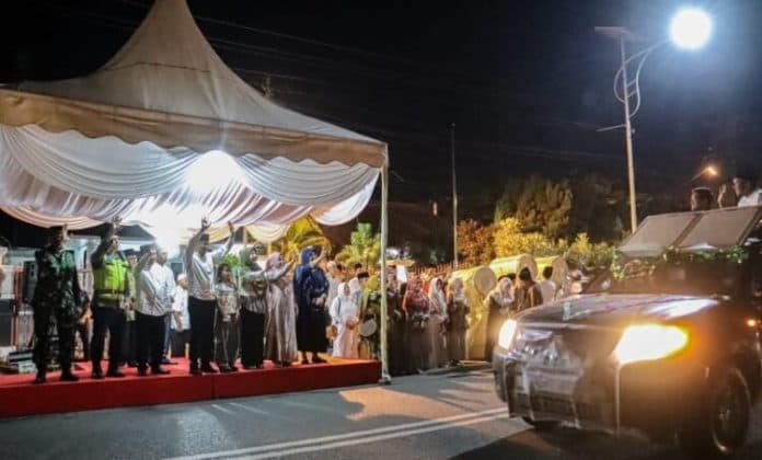 1000_warga_tebing_tinggi_ikuti_pawai_gema_takbir_keliling_idul_adha
