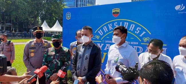 10_ribu_dosis_vaksin_covid_19_diberikan_pada_pekerja_medan_dan_sumut