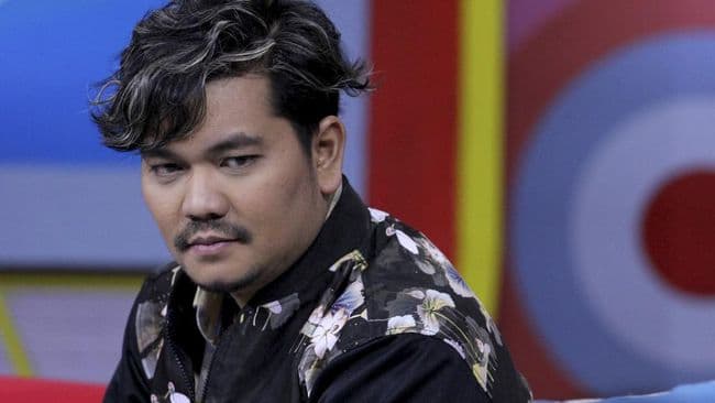 12_tahun_menikah_indra_bekti_enggak_terbayang_dalam_sejarah_hidup_aku_kayak_begini