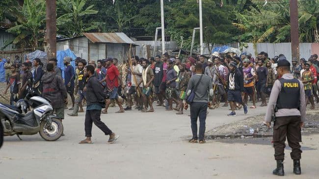 13_orang_ditahan_buntut_kerusuhan_di_wamena_papua
