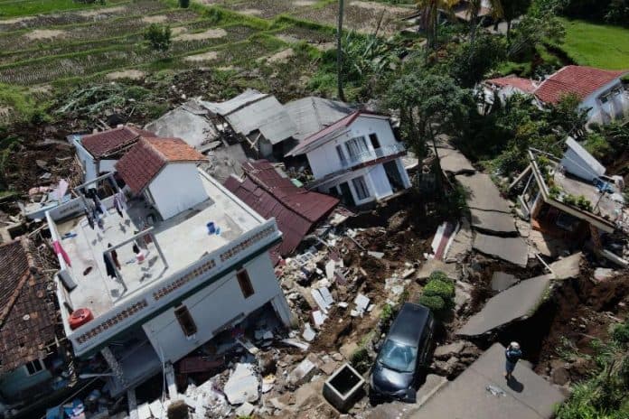 151_orang_dilaporkan_hilang_usai_gempa_cianjur_tim_sar_kerahkan_796_personil