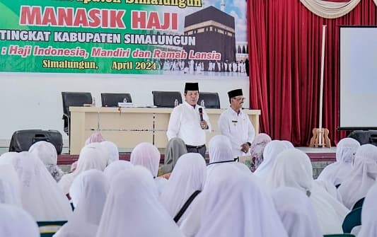 152_calon_jamaah_haji_asal_simalungun_masuk_kloter_19