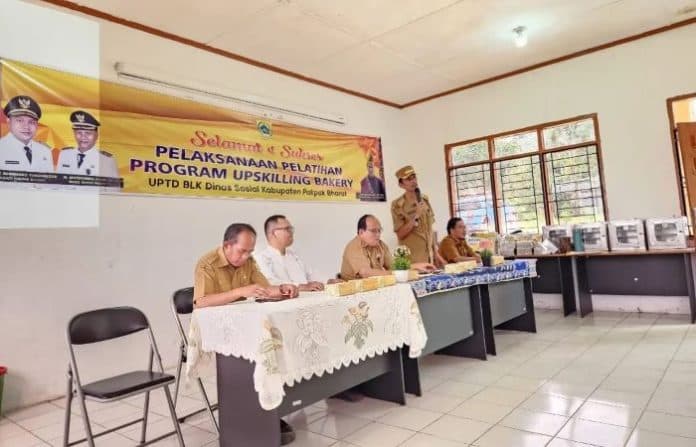 16_pelaku_usaha_bakery_di_pakpak_bharat_dilatih_program_upskilling