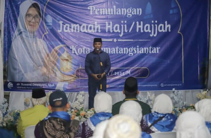 198_jemaah_haji_asal_siantar_kembali_dalam_kondisi_sehat
