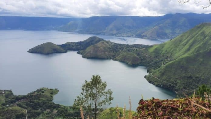 2024_ada_wisata_baru_dengan_spot_danau_toba_di_simalungun