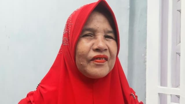 20_tahun_geluti_usaha_opak_ubi_wanita_ini_mampu_sekolahkan_tiga_anak_hingga_raih_sarjana