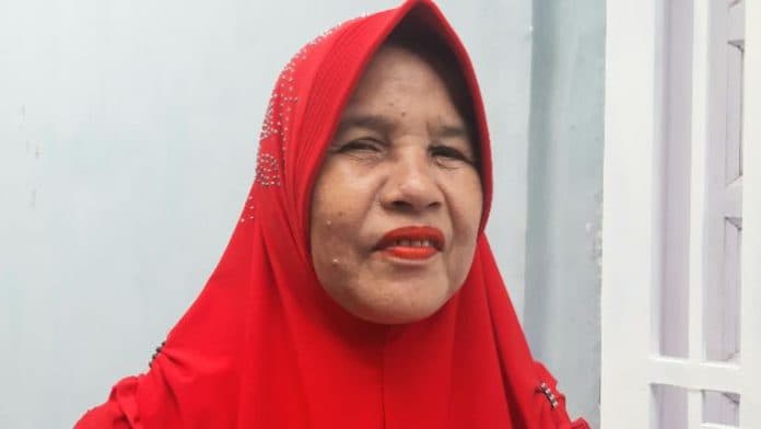 20_tahun_geluti_usaha_opak_ubi_wanita_ini_mampu_sekolahkan_tiga_anak_hingga_raih_sarjana