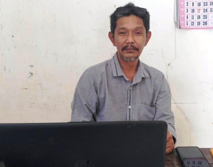 2880_krs_di_siantar_terima_bansos_pangan_telur_dan_daging_ayam