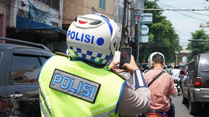 297_pelanggar_tertangkap_etle_mobile_di_medan