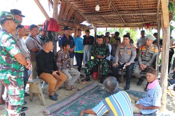 2_kelompok_tani_dan_masyarakat_adat_sigalapang_bentrok_4_luka_luka