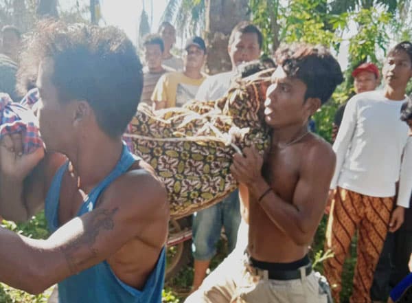 2_warga_parhundalian_jawadipar_tewas_setelah_terseret_arus_sungai_kapasuk