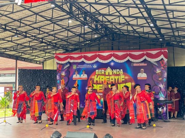 3000_guru_di_medan_ikuti_lomba_sambut_hgn_2023