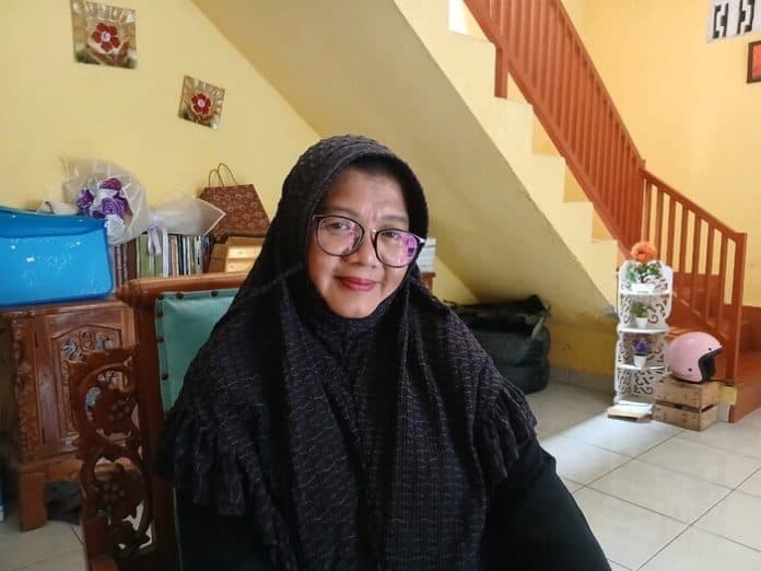 31_tahun_mengabdi_guru_non_asn_ini_bersyukur_dengan_pengumuman_kenaikan_gaji