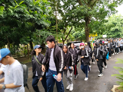 350_siswa_sma_budi_mulia_ikuti_longmarch_52_km_rute_siantar_tigaras