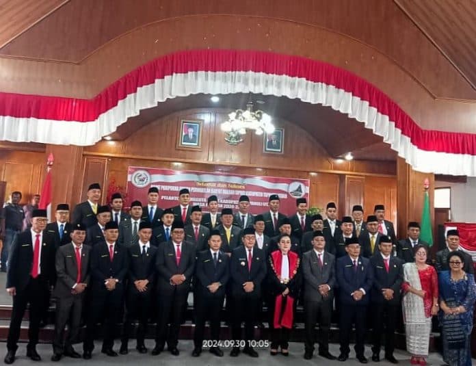 35_anggota_dprd_taput_periode_2024_2029_dilantik