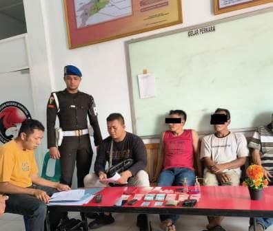 3_terduga_pemilik_sabu_diserahkan_ke_polres_tebing_tinggi