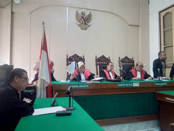 4_terdakwa_pengoplos_lpg_subsidi_dihukum_8_bulan_penjara