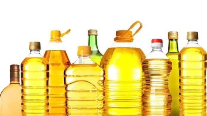 53000_liter_stok_minyak_goreng_premium_di_bulog_siantar
