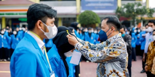 535_mahasiswa_fkip_umsu_peserta_plp_jati_diri_pendidik_dilepas