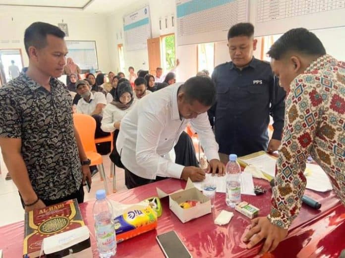 5558_anggota_kpps_pilkada_batu_bara_2024_resmi_dilantik
