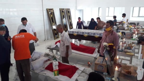 5_korban_kebakaran_gudang_gas_di_siantar_3_dikremasi_2_dimakamkan