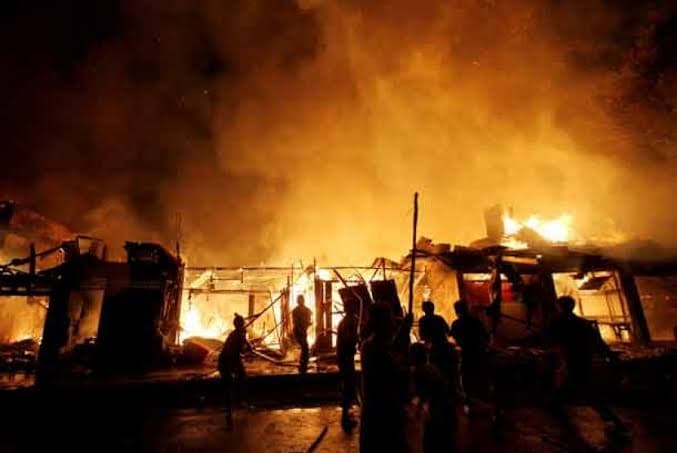 5_rumah_musnah_terbakar_di_tanah_jawa_simalungun