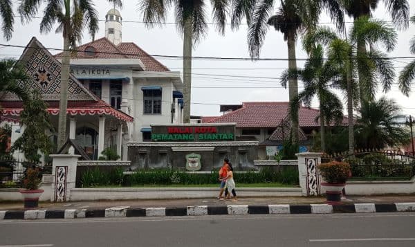 612_pelamar_berebut_81_kuota_kursi_seleksi_cpns_di_pematangsiantar