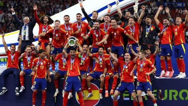 6_pemain_spanyol_masuk_tim_all_star_euro_2024