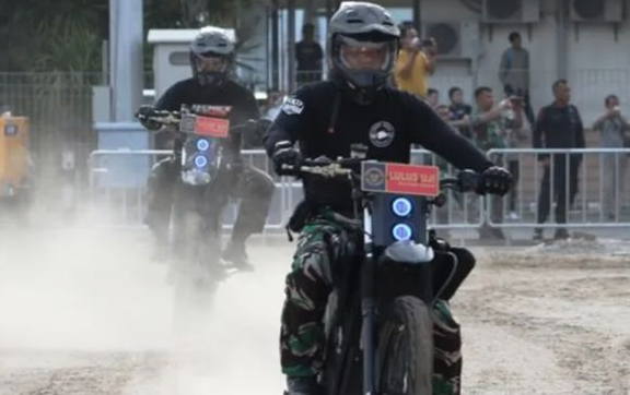 6_ribu_motor_listrik_taktis_militer_dipasok_untuk_tni