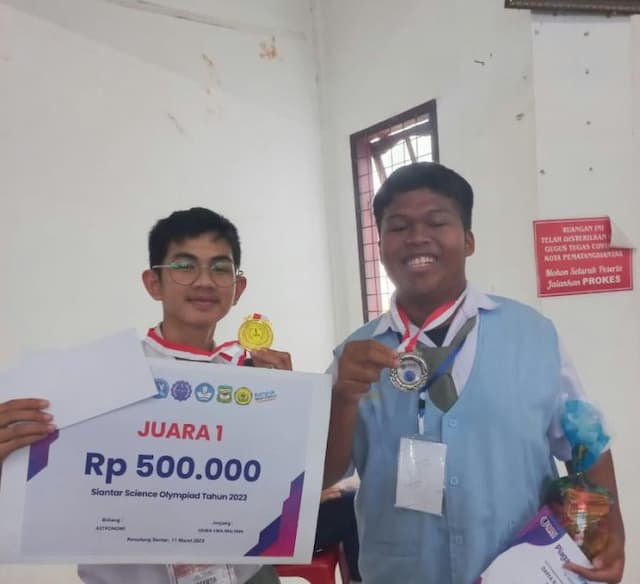 6_siswa_sman_3_siantar_raih_medali_di_ajang_siantar_science_olympiad_2023