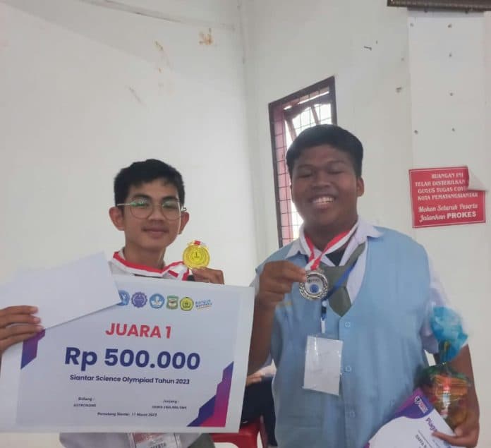 6_siswa_sman_3_siantar_raih_medali_di_ajang_siantar_science_olympiad_2023