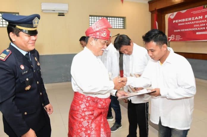 724_warga_binaan_lapas_lubuk_pakam_dapat_remisi_14_orang_langsung_bebas