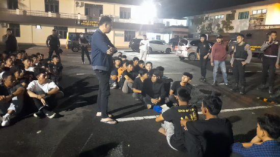 79_remaja_dan_45_sepeda_motor_diboyong_ke_polrestabes_medan