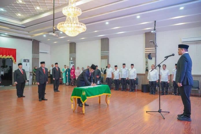 7_jabatan_setingkat_kadis_dilantik_wali_kota_bobby_hilangkan_korupsi_di_lingkungan_pemko_medan