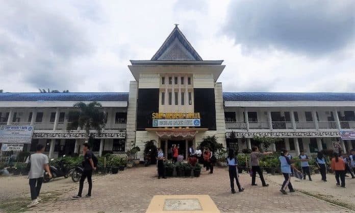 7_siswa_smp_negeri_1_pematang_raya_ikuti_osn_tingkat_provinsi