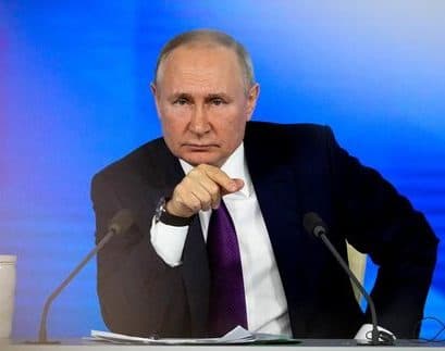 84_pejabat_rusia_tuntut_presiden_vladimir_putin_mundur