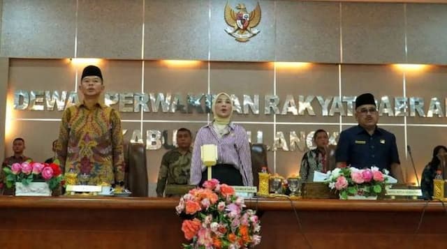 8_fraksi_perwakilan_dari_10_parpol_di_dprd_langkat_terbentuk