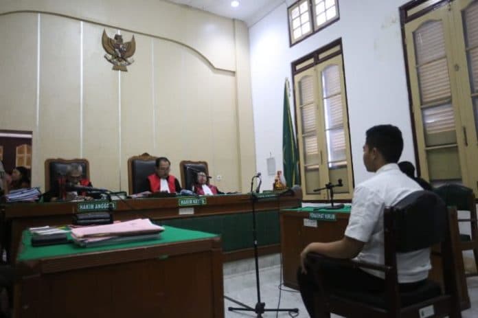 aditya_hasibuan_divonis_1_tahun_6_bulan_penjara_ph_hakim_tidak_adil