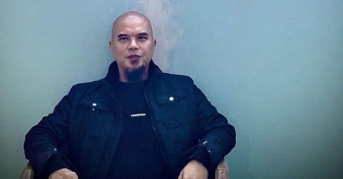 ahmad_dhani_akan_tuntut_eo_yang_bawa_lagu_dewa_19_tanpa_izin