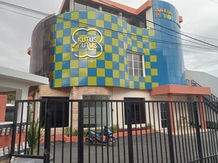 akan_beroperasi_dekat_masjid_cafe_spa_ml_diduga_belum_kantongi_izin