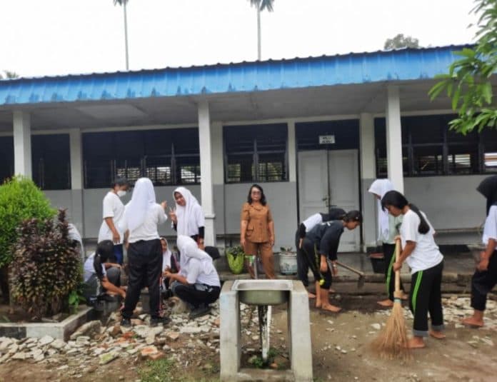aksi_nyata_pengelolaan_program_berdampak_pada_siswa_di_sman_2_bandar_simalungun