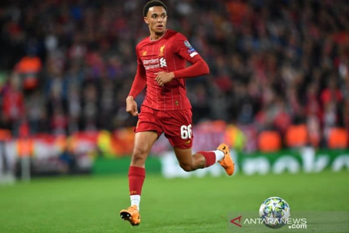alexander_arnold_ukir_namanya_dalam_catatan_rekor_dunia