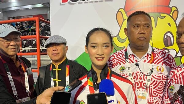 alexandra_calista_buka_keran_medali_emas_wushu_bagi_jateng