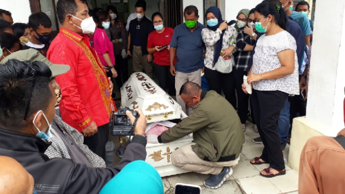 almarhum_dirkeu_pt_efarina_dikenal_bawahannya_sangat_loyal_dan_ramah