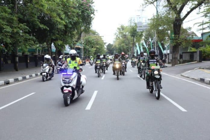 amankan_pilkada_kapoldasu_dan_pangdam_ibb_patroli