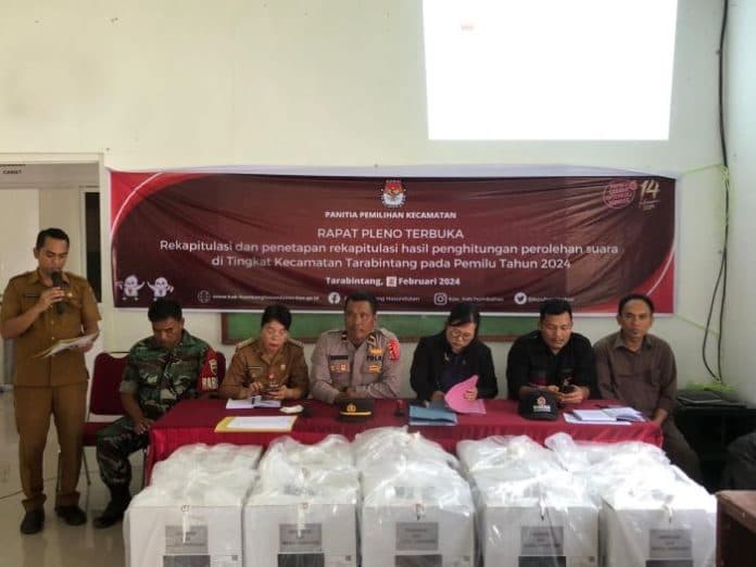 amankan_rapat_pleno_tingkat_ppk_polres_humbahas_turunkan_100_personel_tambahan